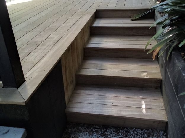 Vitex deck, Remuera