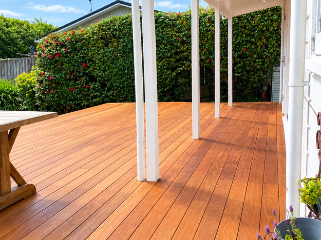 New build frame and 140 x 20 mm Kwila decking, Mt Eden 