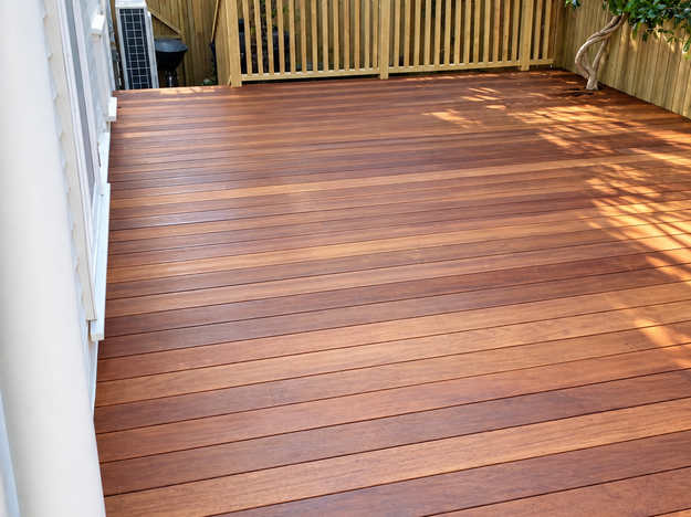 140 x 19 mm Kwila and pine handrail deck build, Onehunga